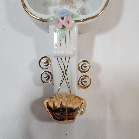 Vtg 3 Piece Porcelain Hand Painted Violin Wall Pocket/Plaque w Music Notes Japan - Picture 12 of 13